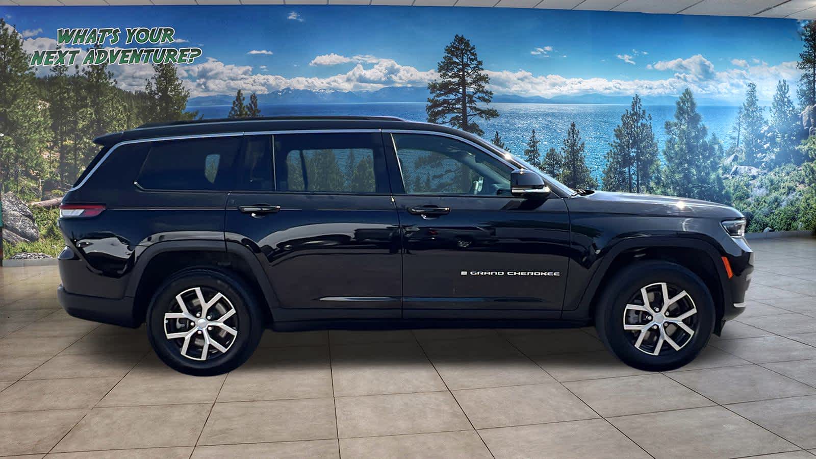 2024 Jeep Grand Cherokee Limited photo 4