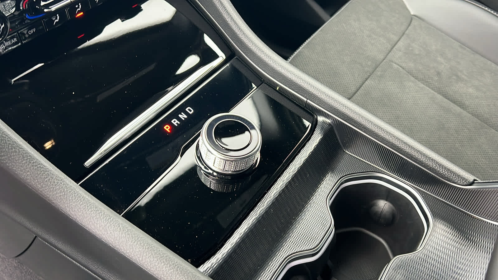 Thumbnail: 2025 Jeep Grand Cherokee - 13