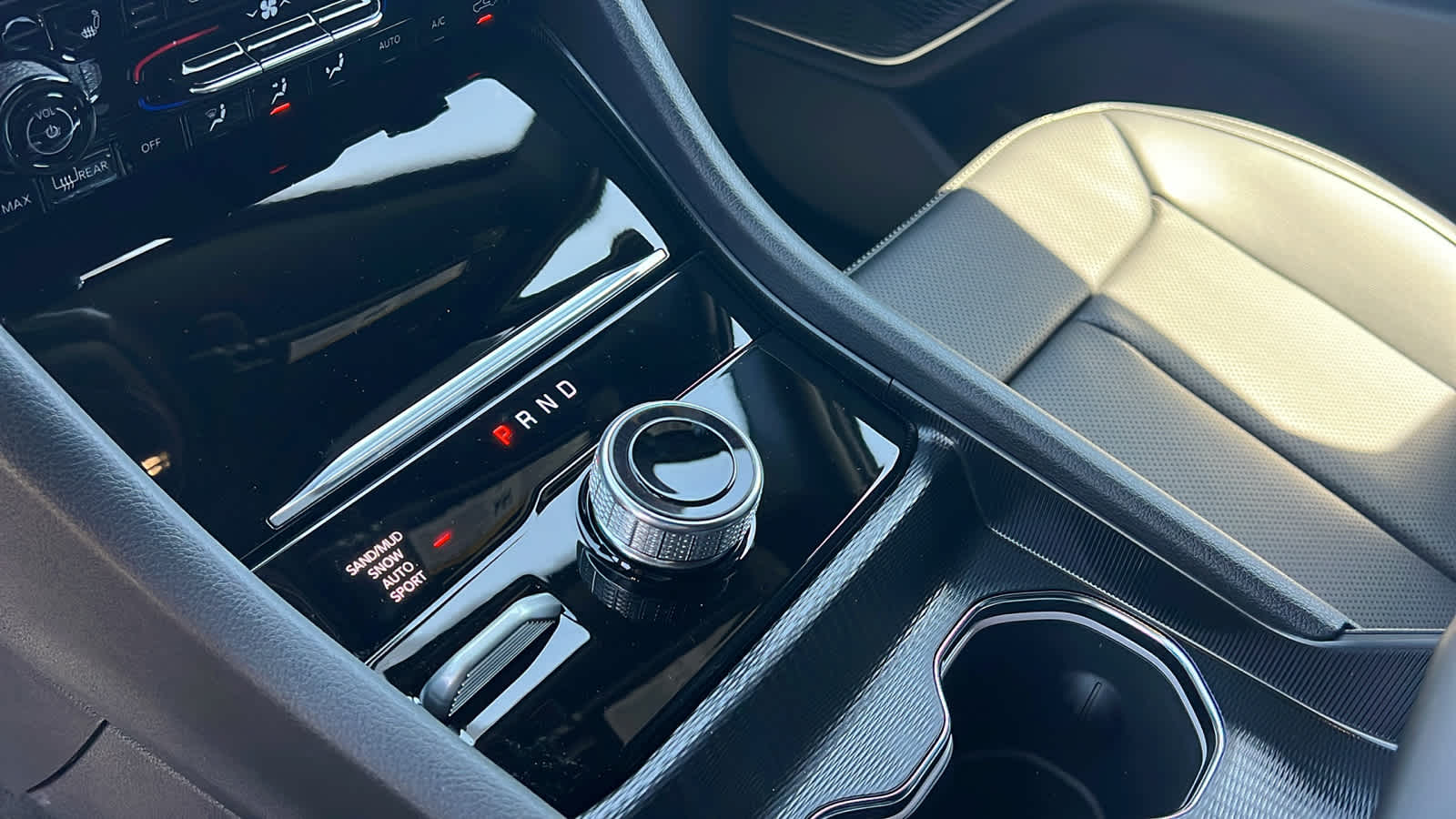 Thumbnail: 2025 Jeep Grand Cherokee - 13