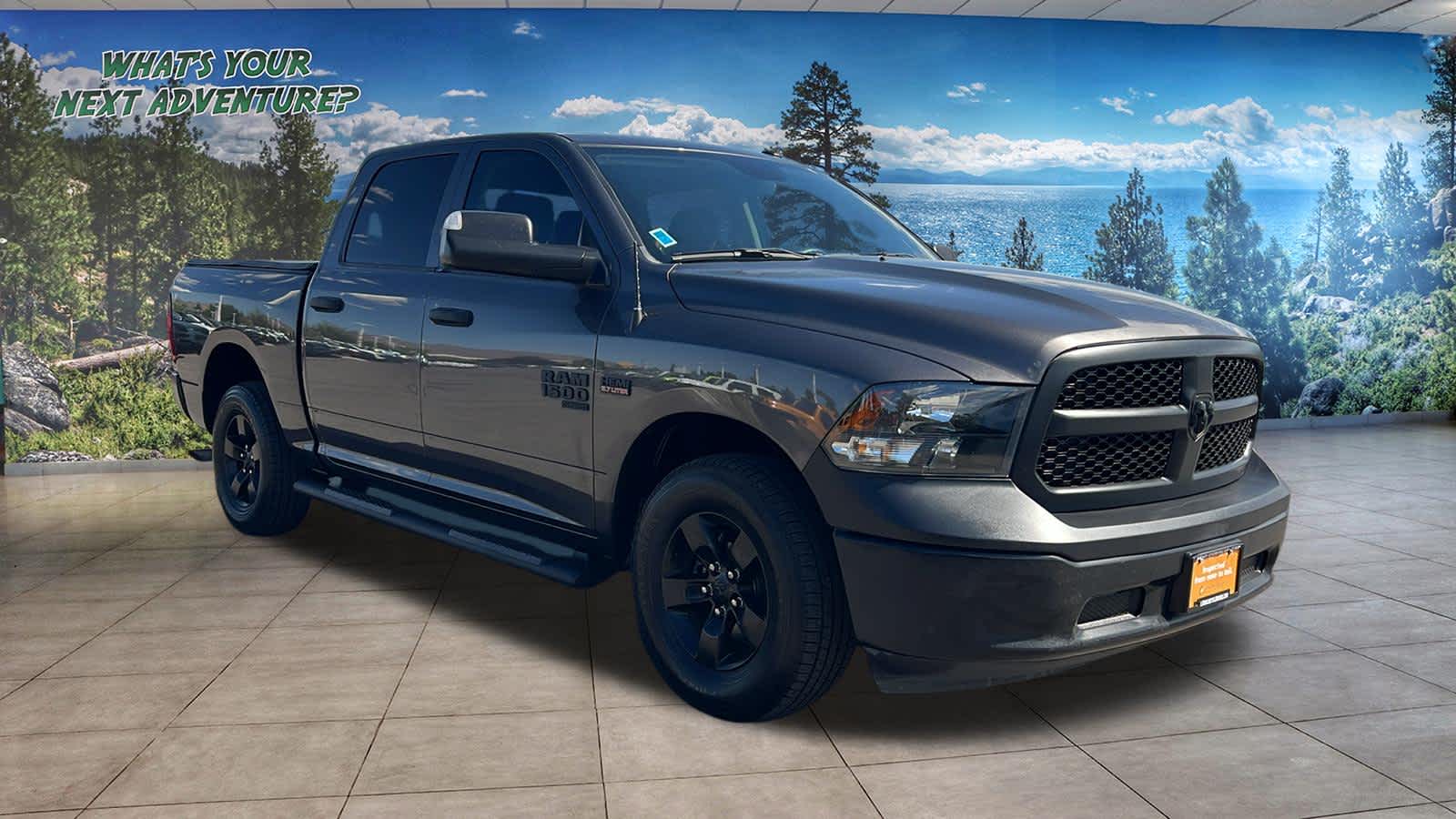 Thumbnail: 2022 RAM 1500 Classic - 3