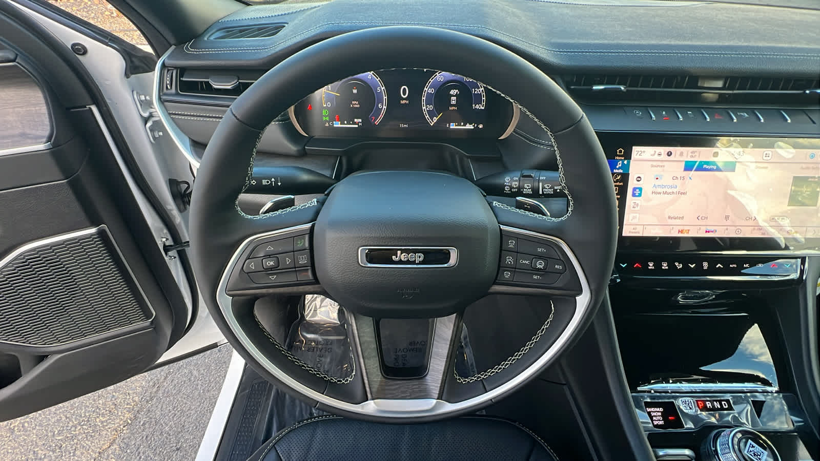 Thumbnail: 2026 Jeep Grand Cherokee - 18