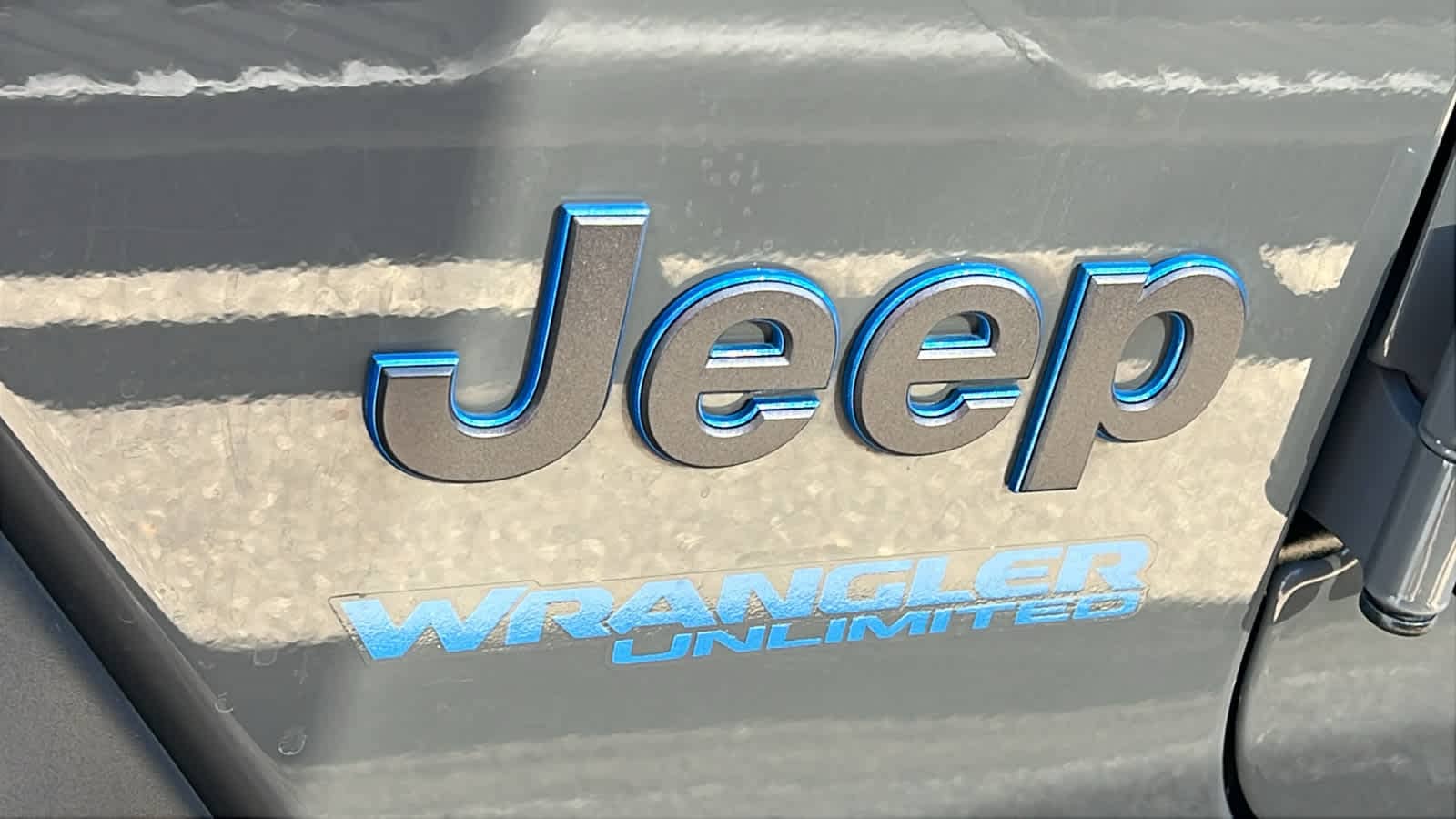Thumbnail: 2022 Jeep Wrangler - 9