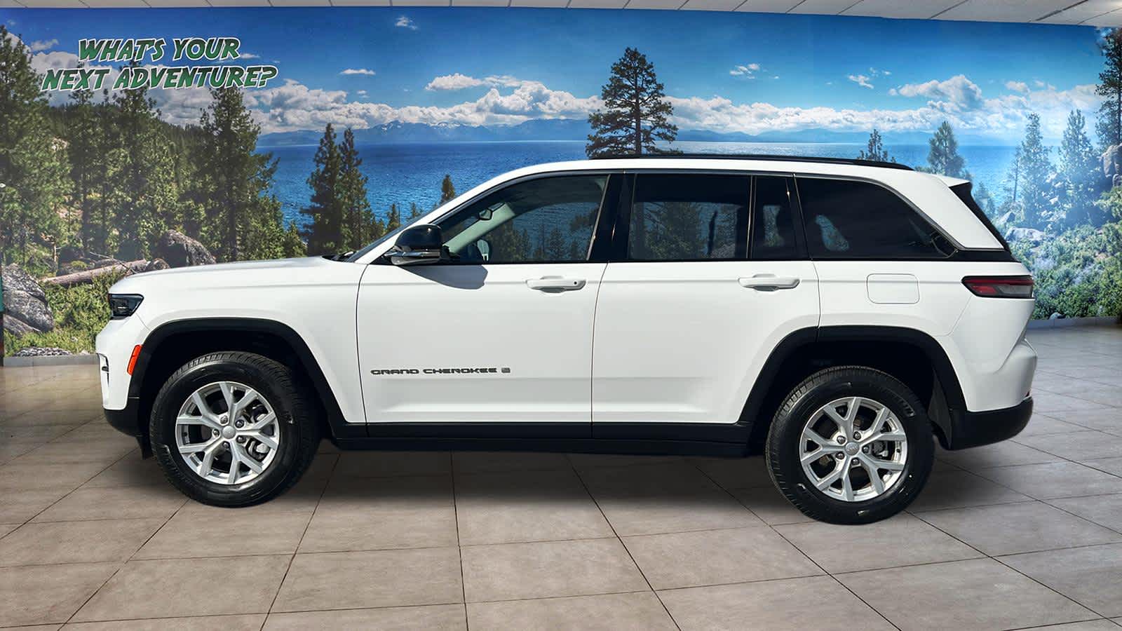 Thumbnail: 2023 Jeep Grand Cherokee - 8