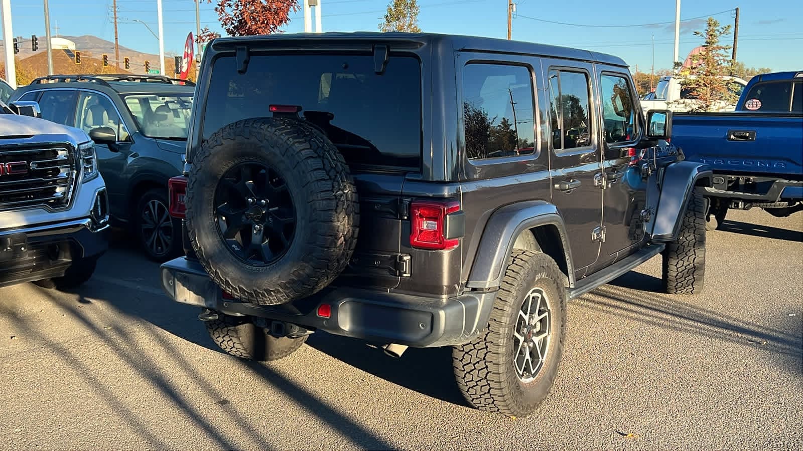 Thumbnail: 2019 Jeep Wrangler - 8
