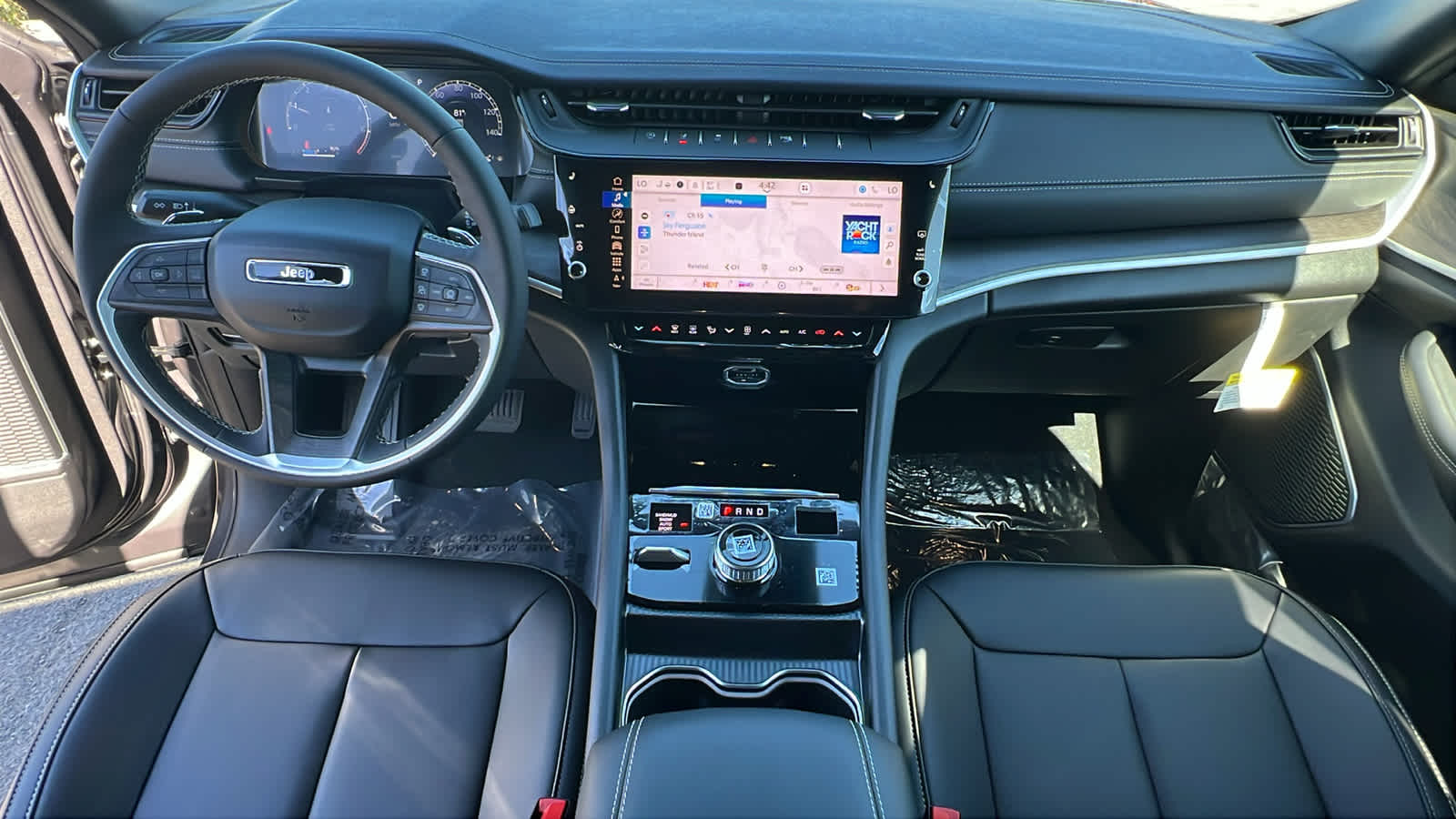 Thumbnail: 2026 Jeep Grand Cherokee L - 26