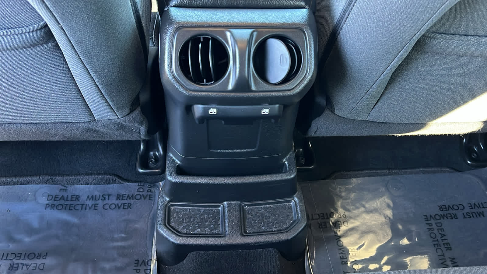 Thumbnail: 2024 Jeep Wrangler - 25