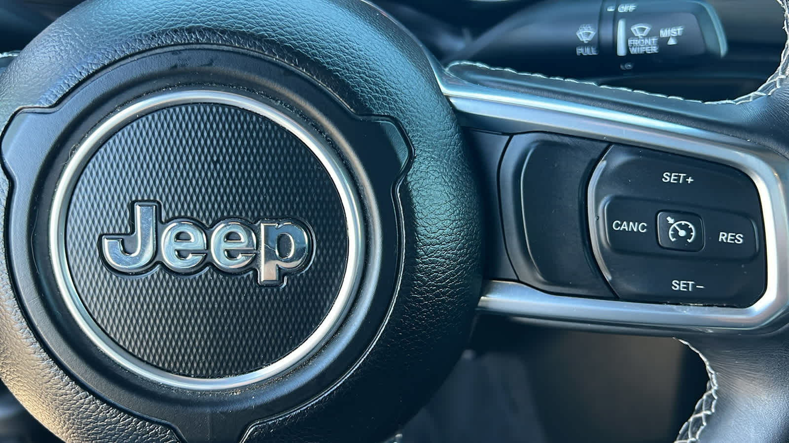 Thumbnail: 2022 Jeep Gladiator - 20