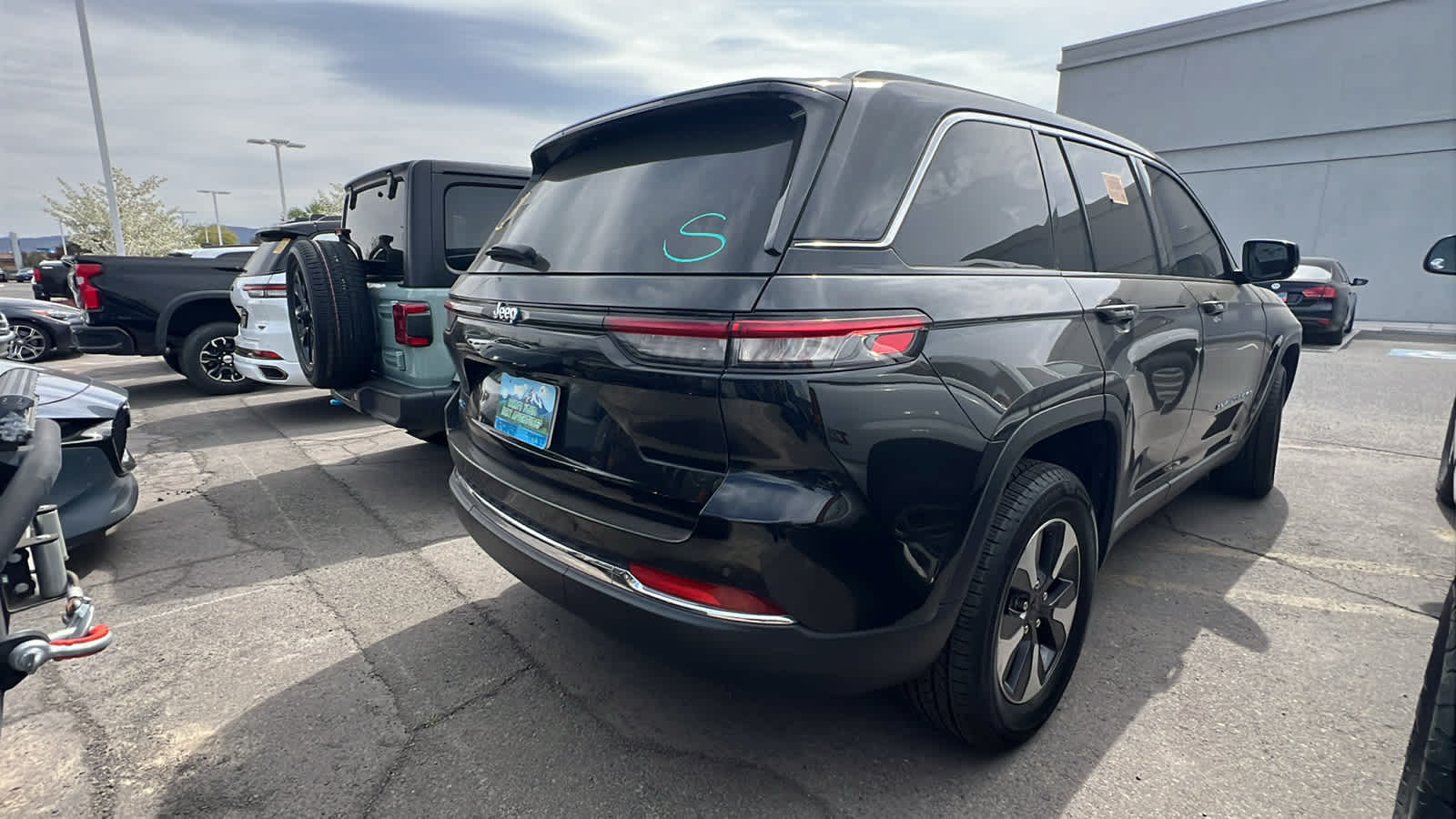 Thumbnail: 2023 Jeep Grand Cherokee - 4