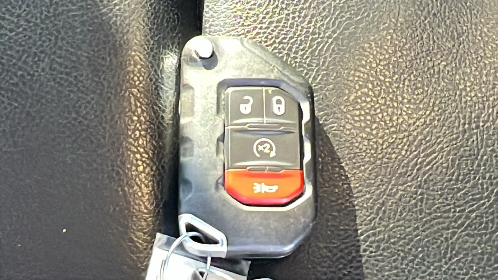 Thumbnail: 2021 Jeep Wrangler - 29