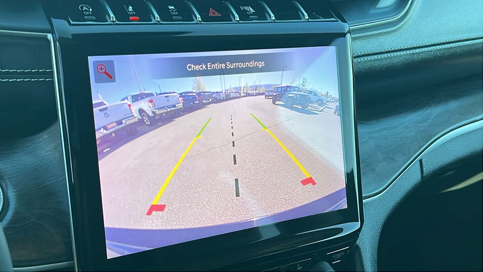 Thumbnail: 2023 Jeep Grand Cherokee - 16