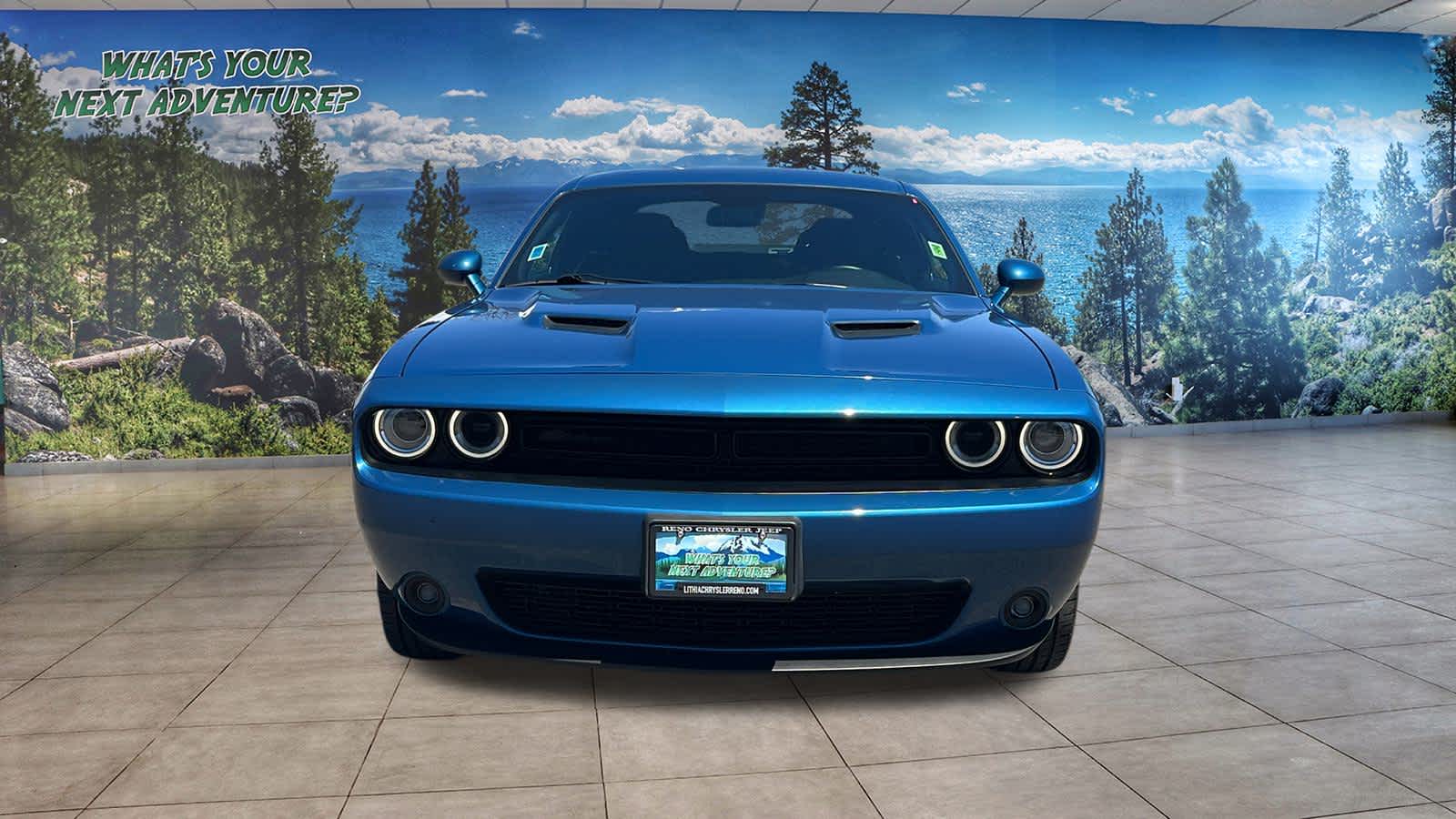 2023 Dodge Challenger SXT photo 2