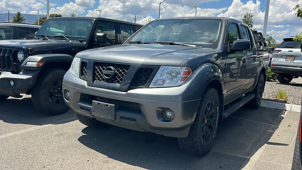 Used 2020 Nissan Frontier SV Truck Crew Cab