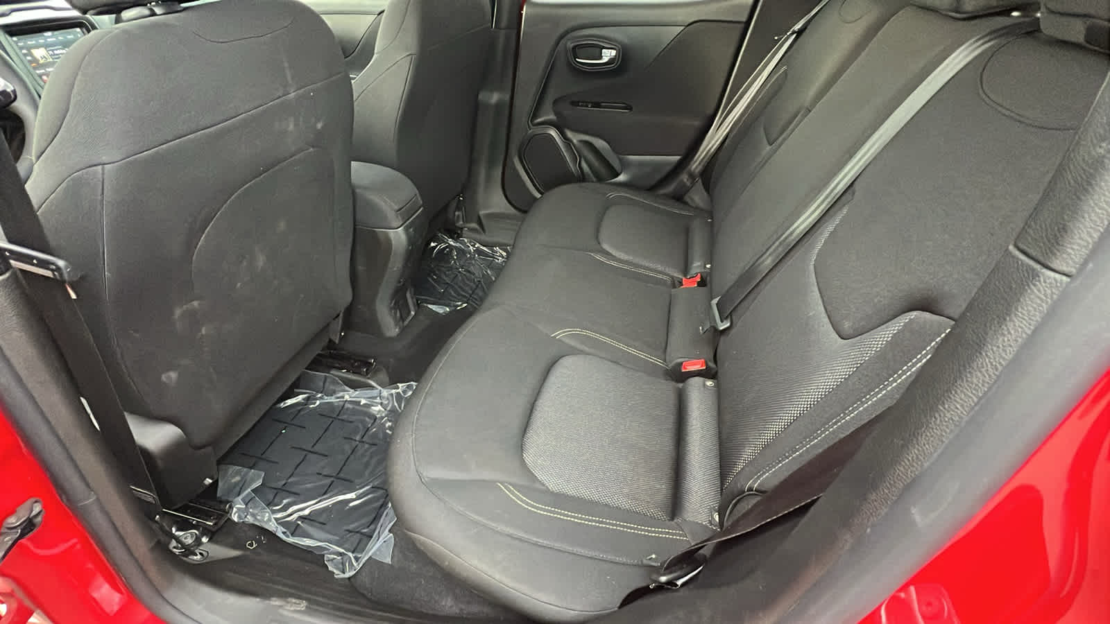 Thumbnail: 2021 Jeep Renegade - 24