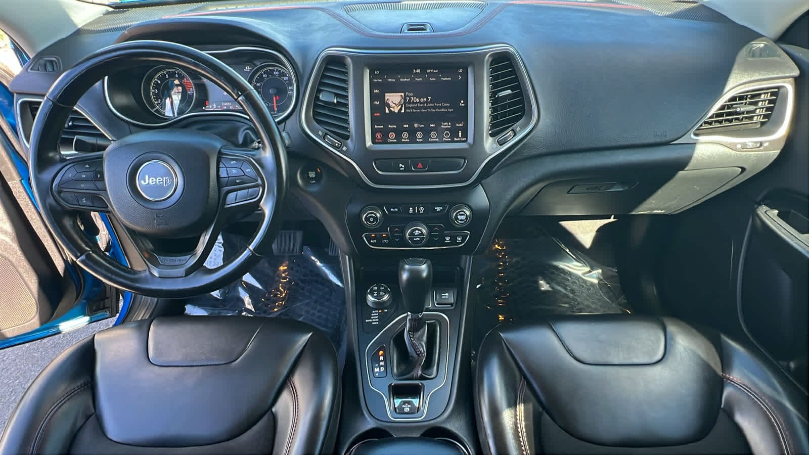 Thumbnail: 2019 Jeep Cherokee - 26