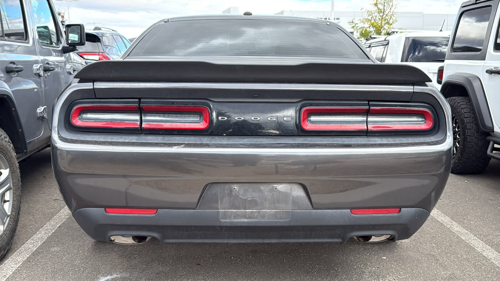 2016 Dodge Challenger SXT photo 3