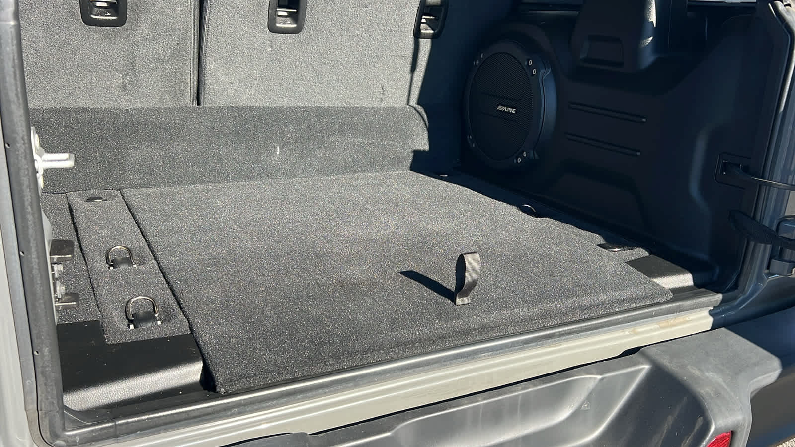 Thumbnail: 2021 Jeep Wrangler - 27