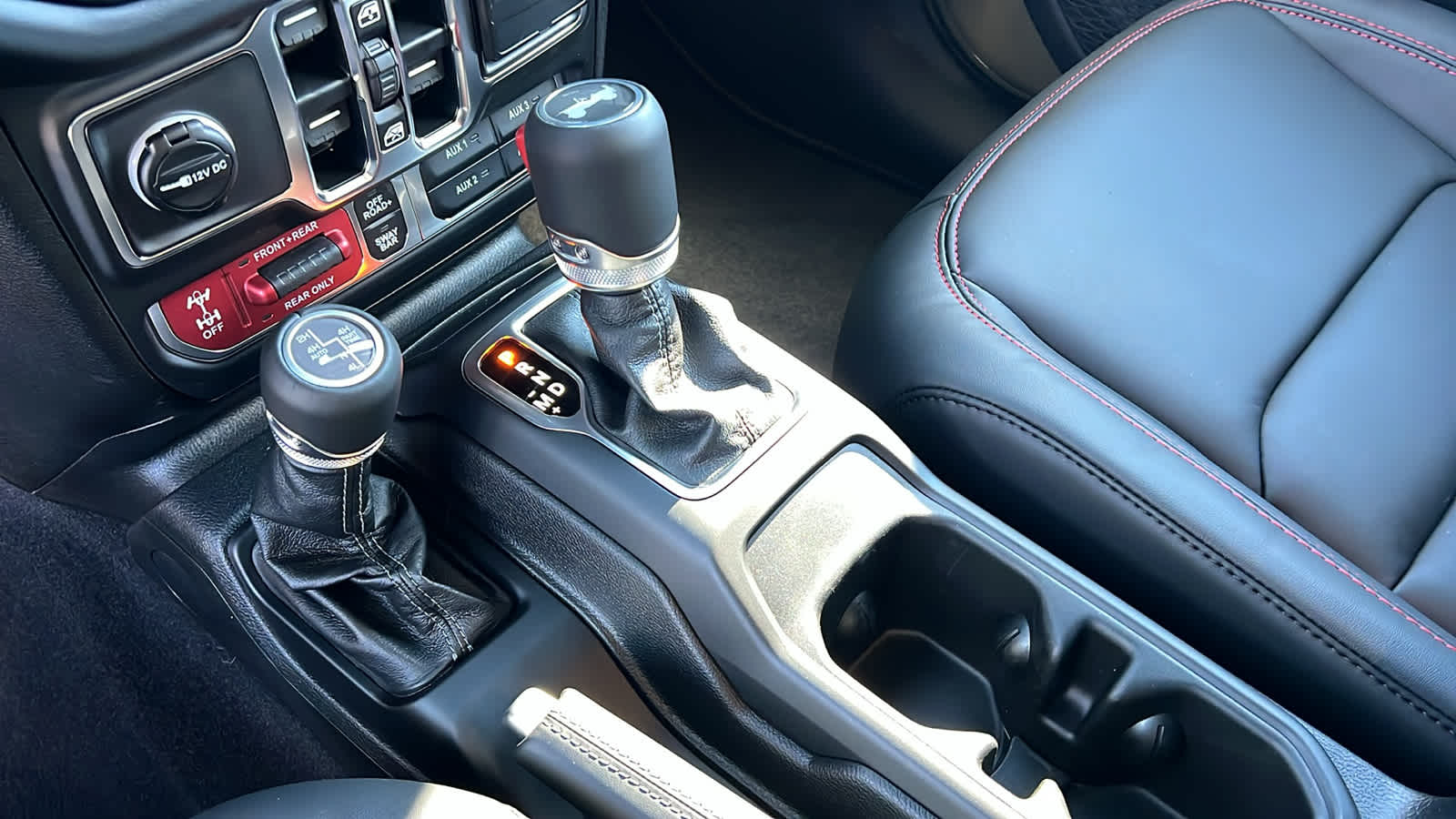 Thumbnail: 2026 Jeep Wrangler - 13