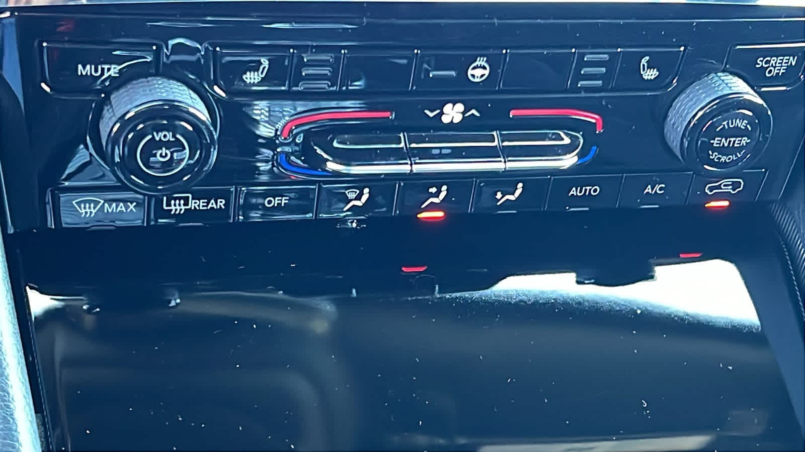 Thumbnail: 2025 Jeep Grand Cherokee - 14