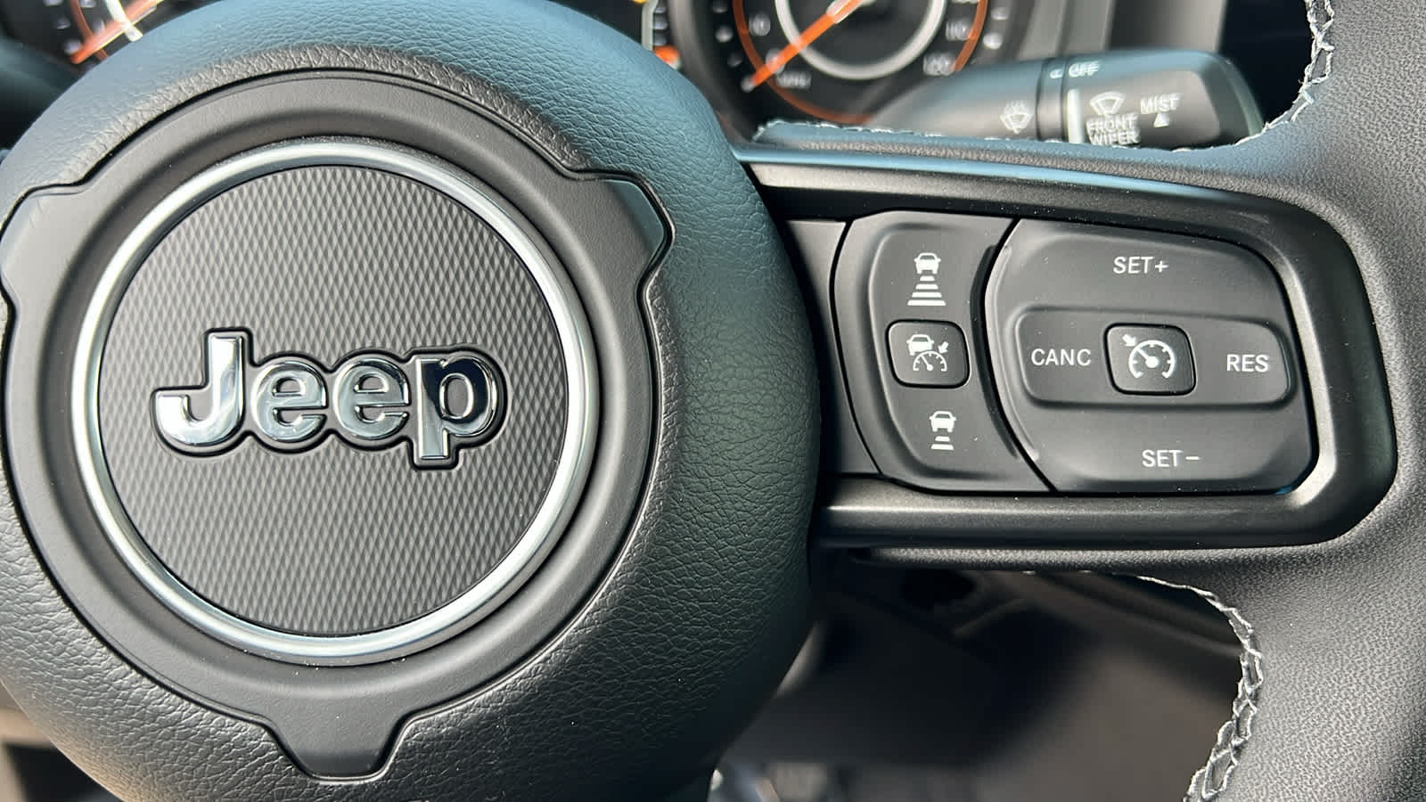 Thumbnail: 2025 Jeep Gladiator - 20