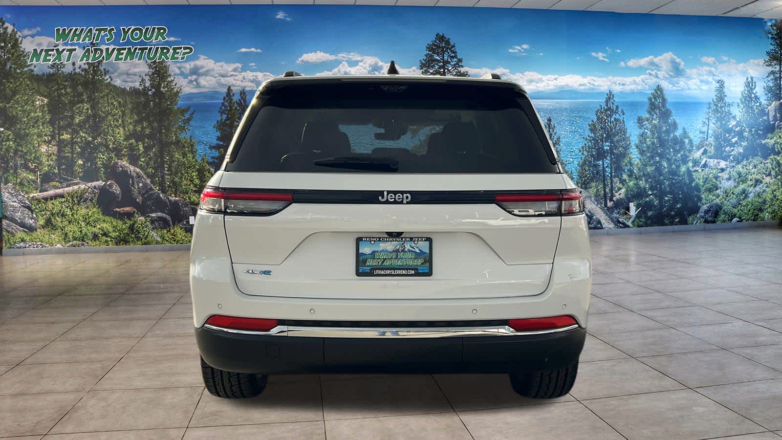 Thumbnail: 2022 Jeep Grand Cherokee - 6