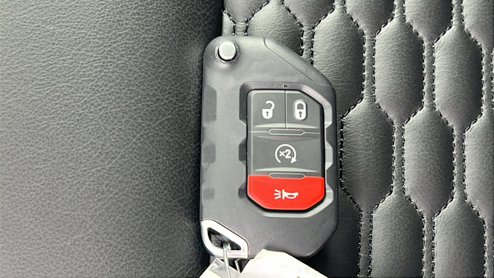 Thumbnail: 2026 Jeep Gladiator - 29