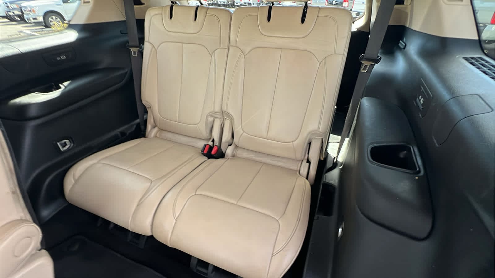 Thumbnail: 2021 Jeep Grand Cherokee L - 32