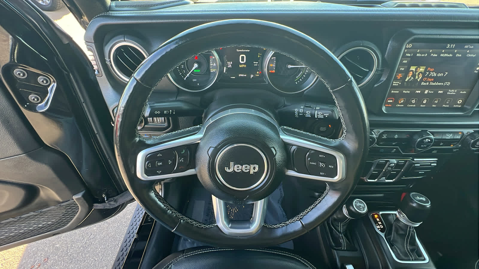 Thumbnail: 2021 Jeep Wrangler - 18