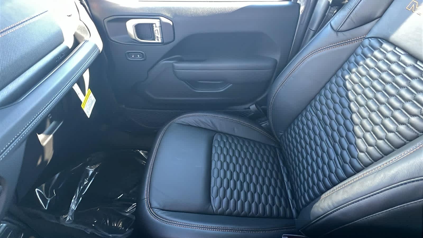 Thumbnail: 2026 Jeep Gladiator - 12