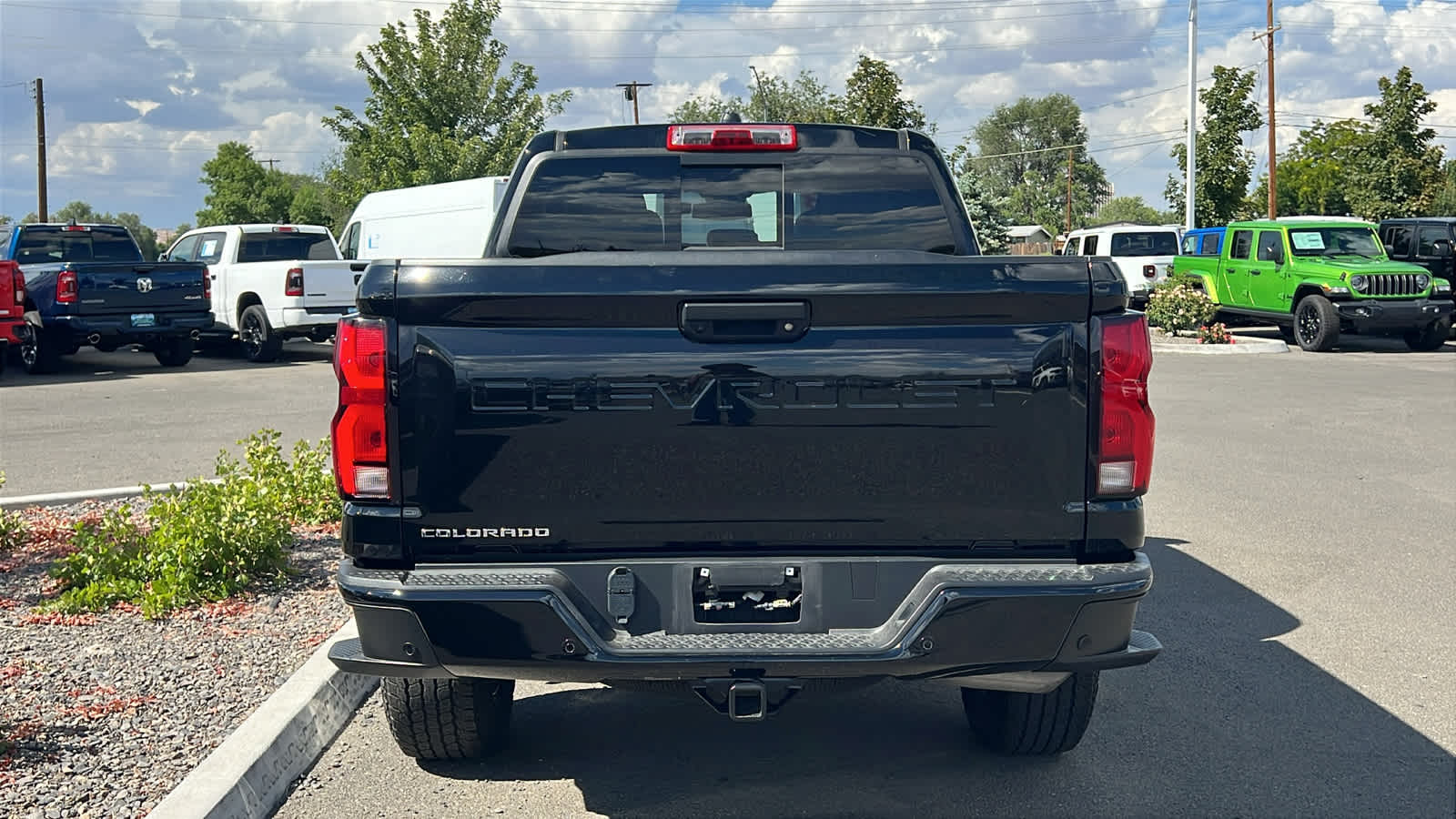 Thumbnail: 2023 Chevrolet Colorado - 6
