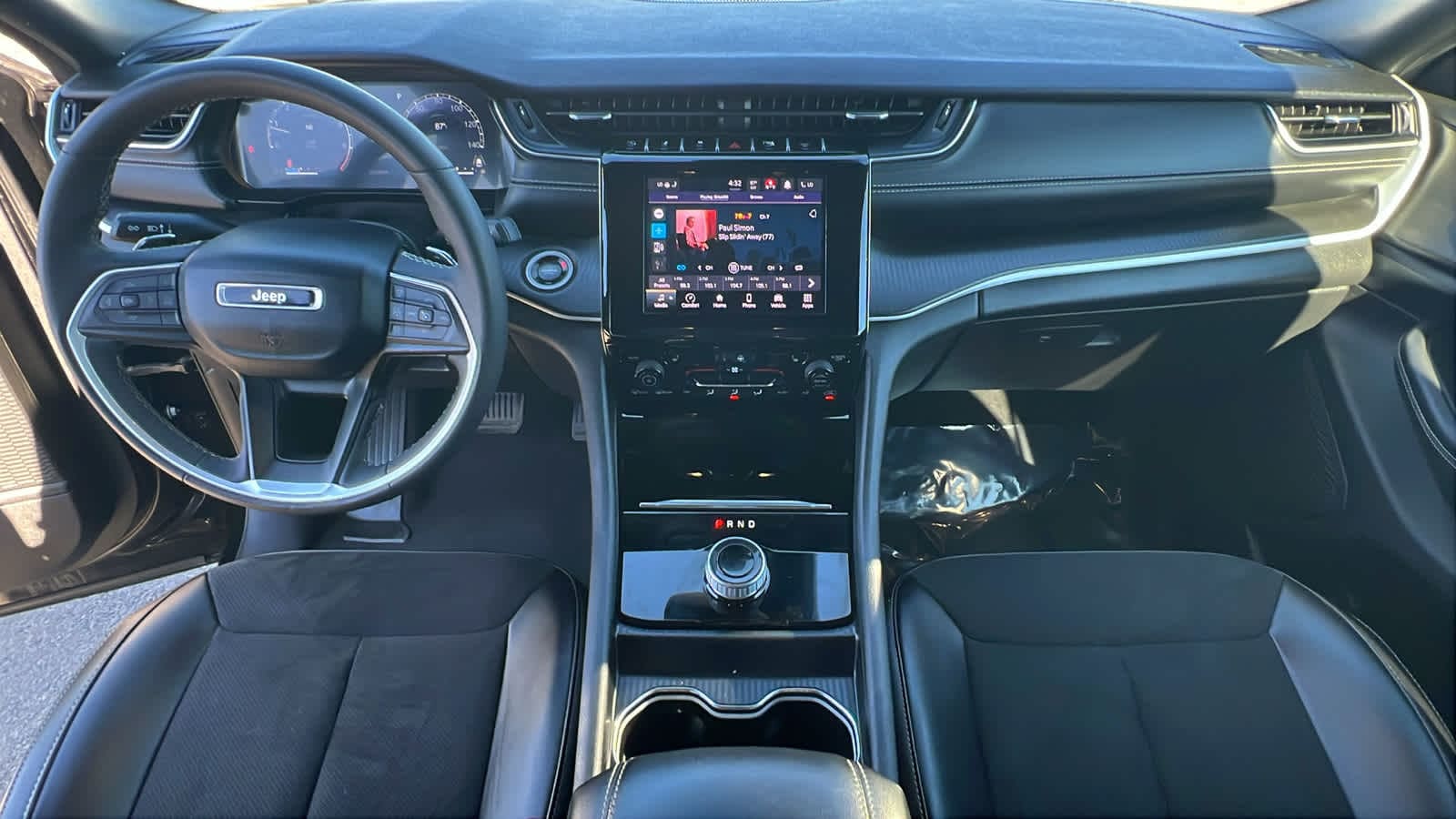 Thumbnail: 2024 Jeep Grand Cherokee - 26