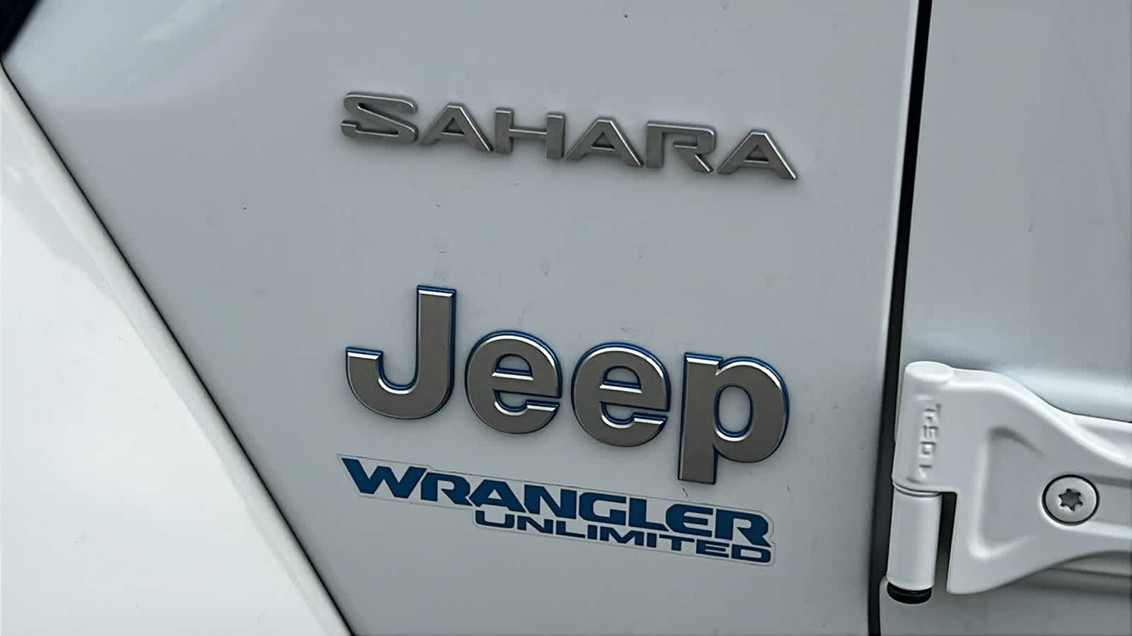 Thumbnail: 2022 Jeep Wrangler - 8