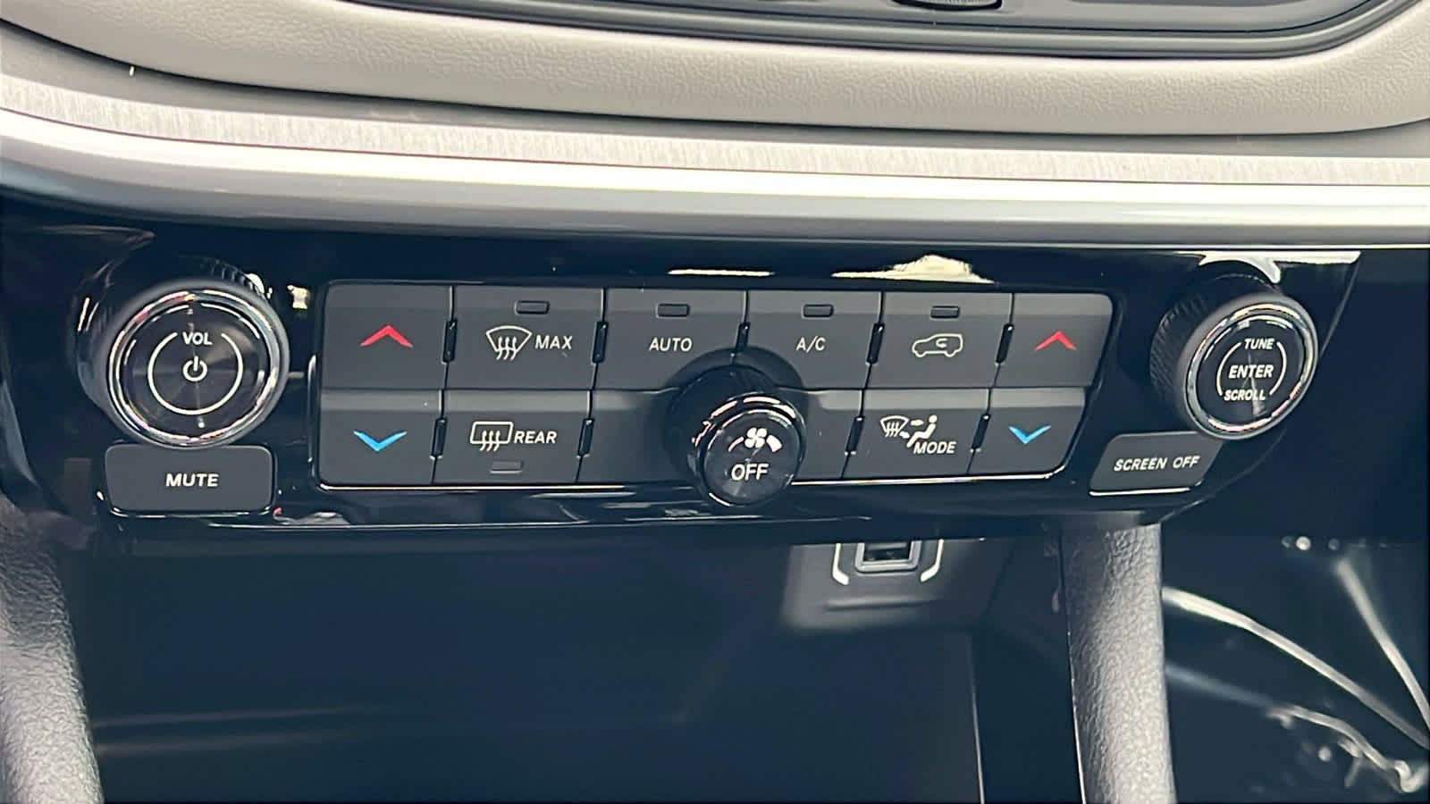 Thumbnail: 2026 Jeep Compass - 14