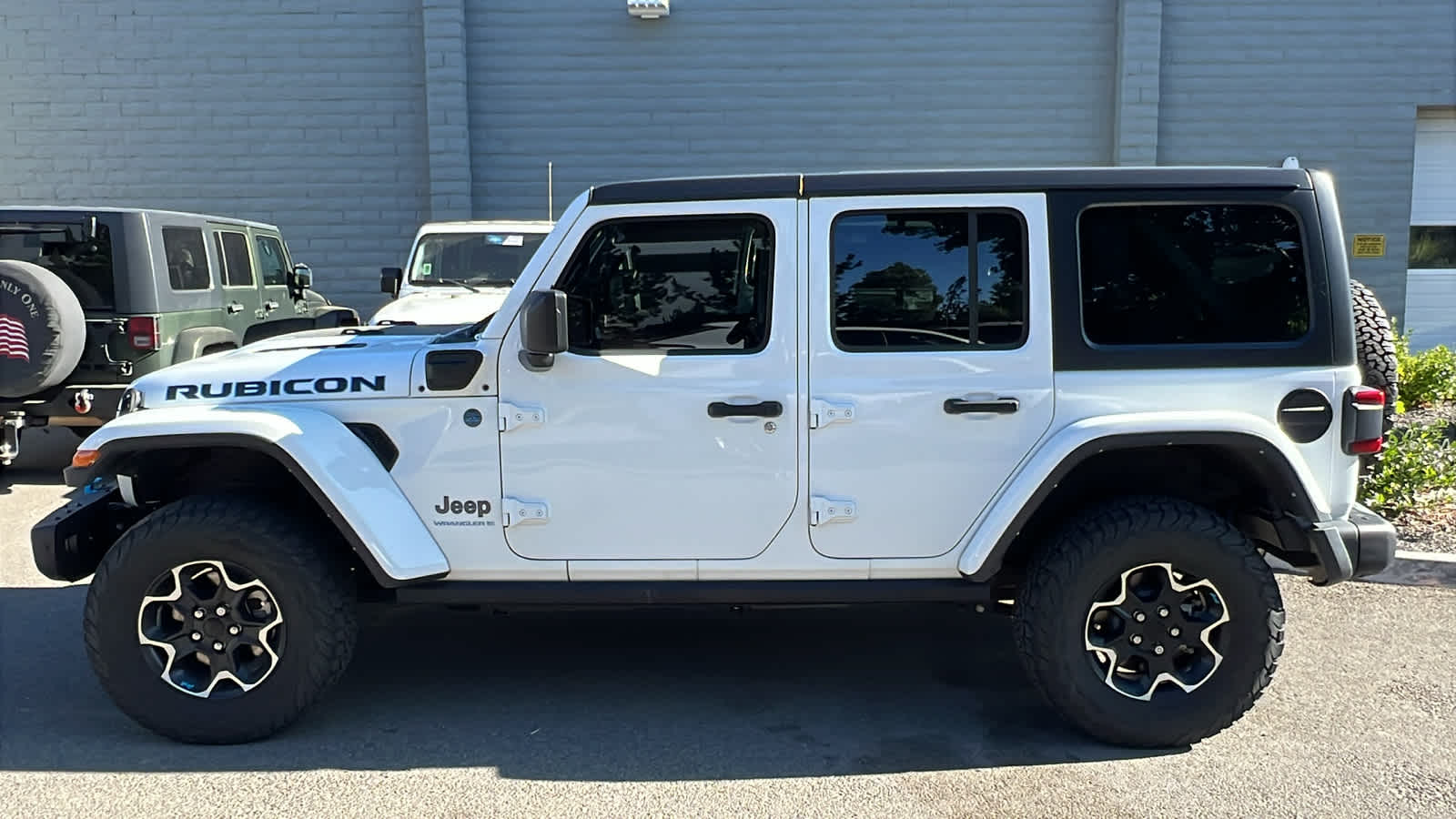 Thumbnail: 2023 Jeep Wrangler - 5