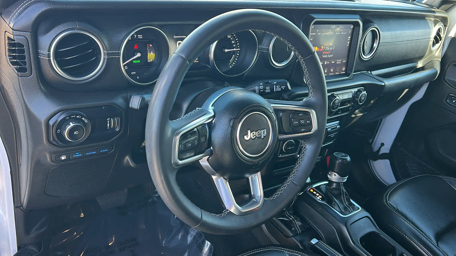 Thumbnail: 2023 Jeep Wrangler - 10