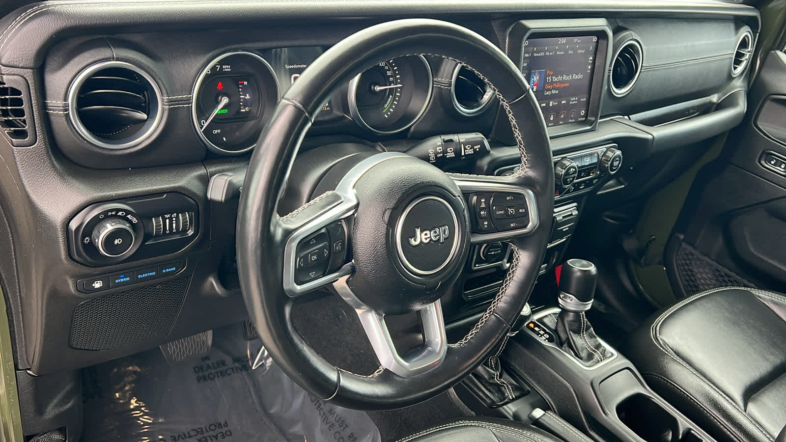 Thumbnail: 2022 Jeep Wrangler - 10