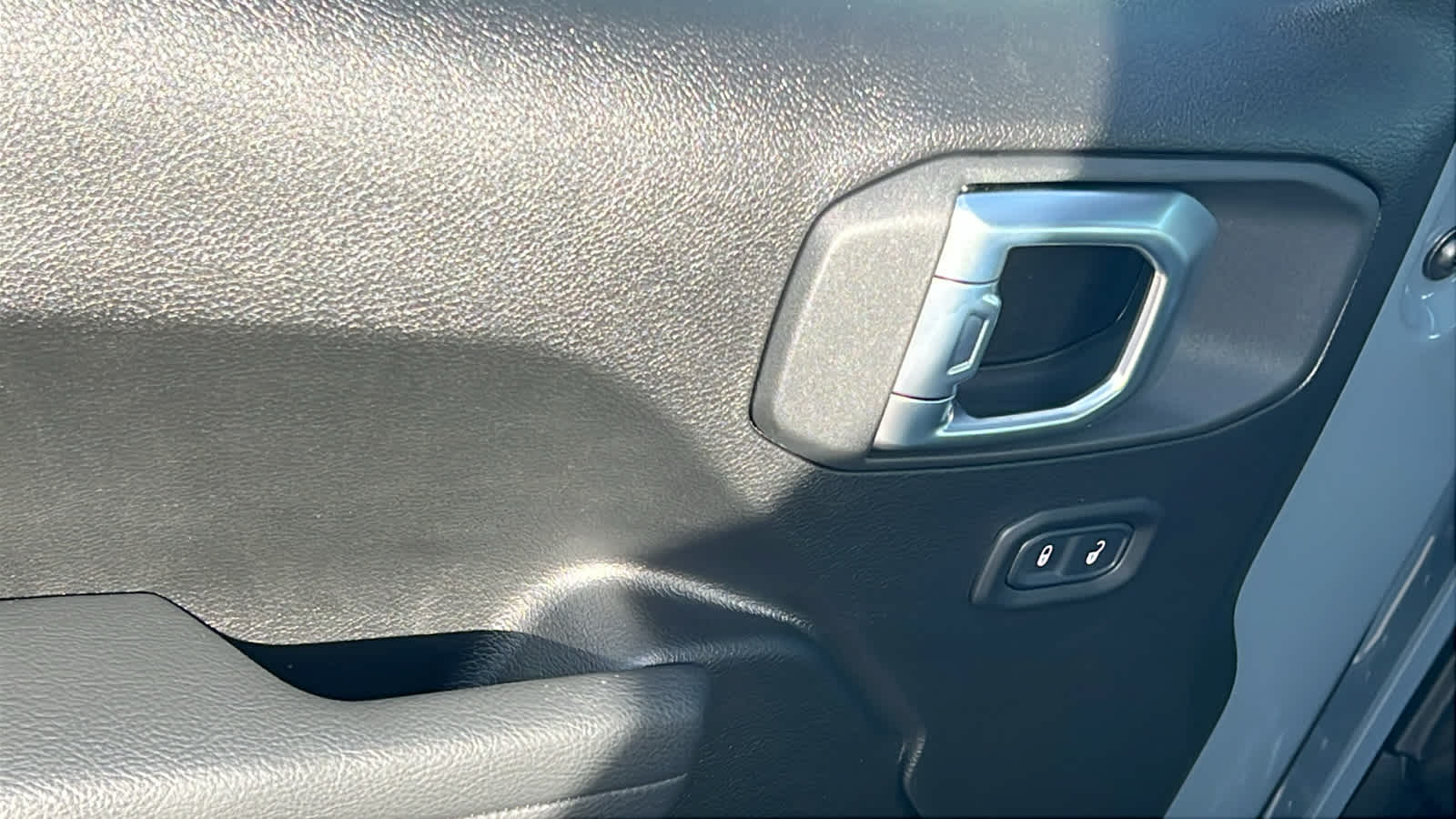 Thumbnail: 2026 Jeep Wrangler - 22