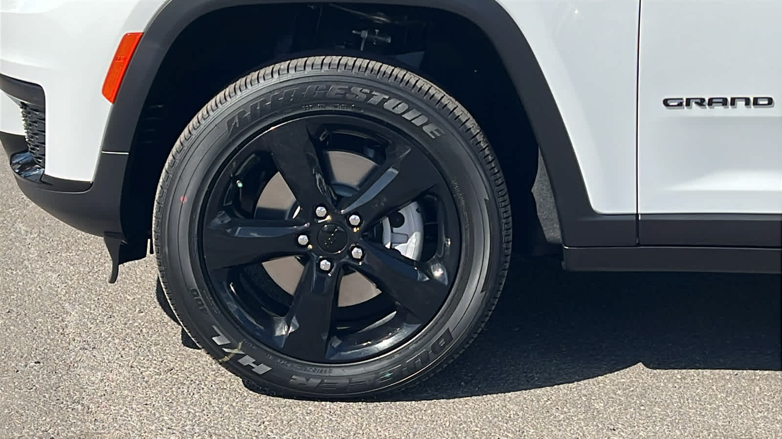 Thumbnail: 2025 Jeep Grand Cherokee L - 9