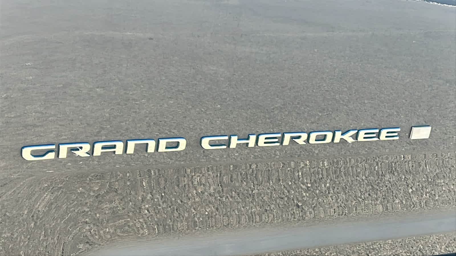 Thumbnail: 2023 Jeep Grand Cherokee - 28