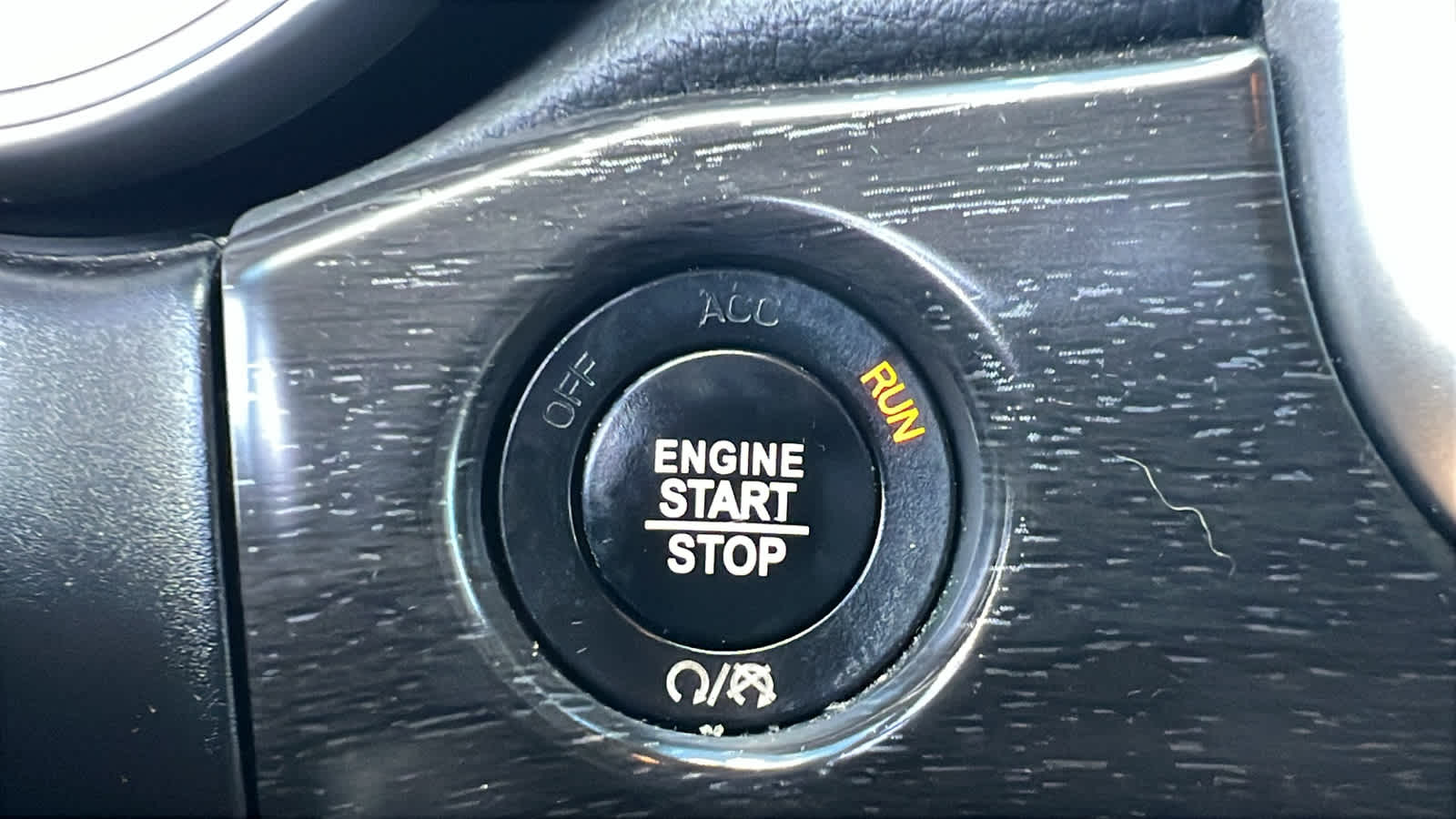 Thumbnail: 2018 Jeep Grand Cherokee - 17