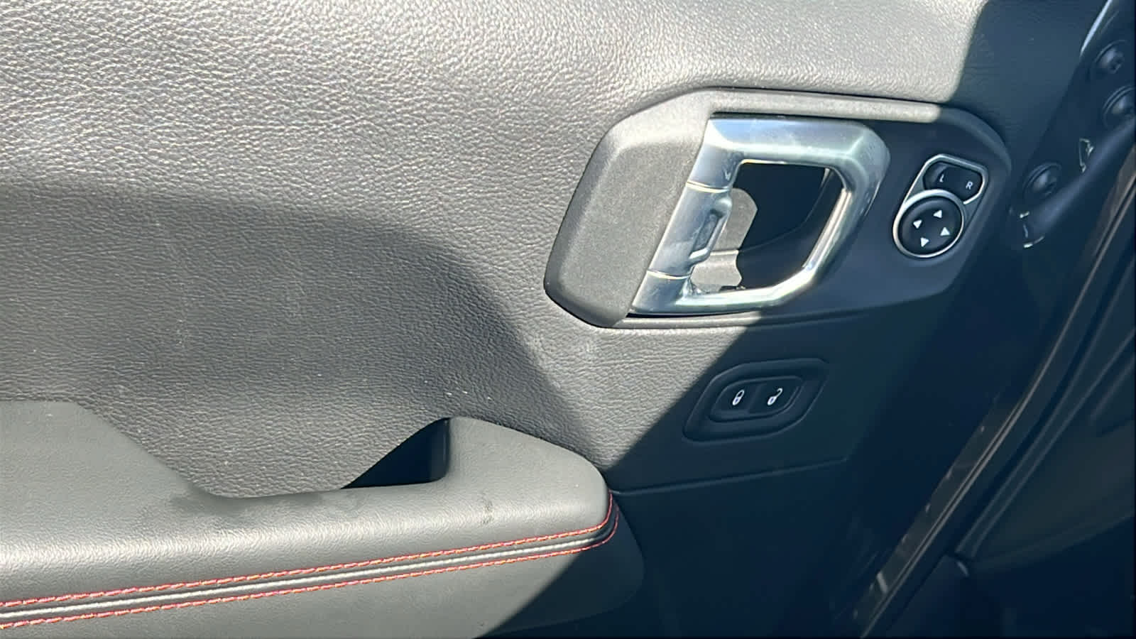 Thumbnail: 2026 Jeep Wrangler - 22