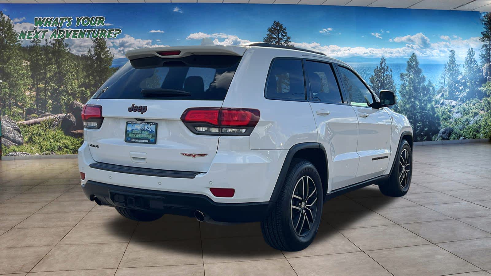 Thumbnail: 2018 Jeep Grand Cherokee - 5