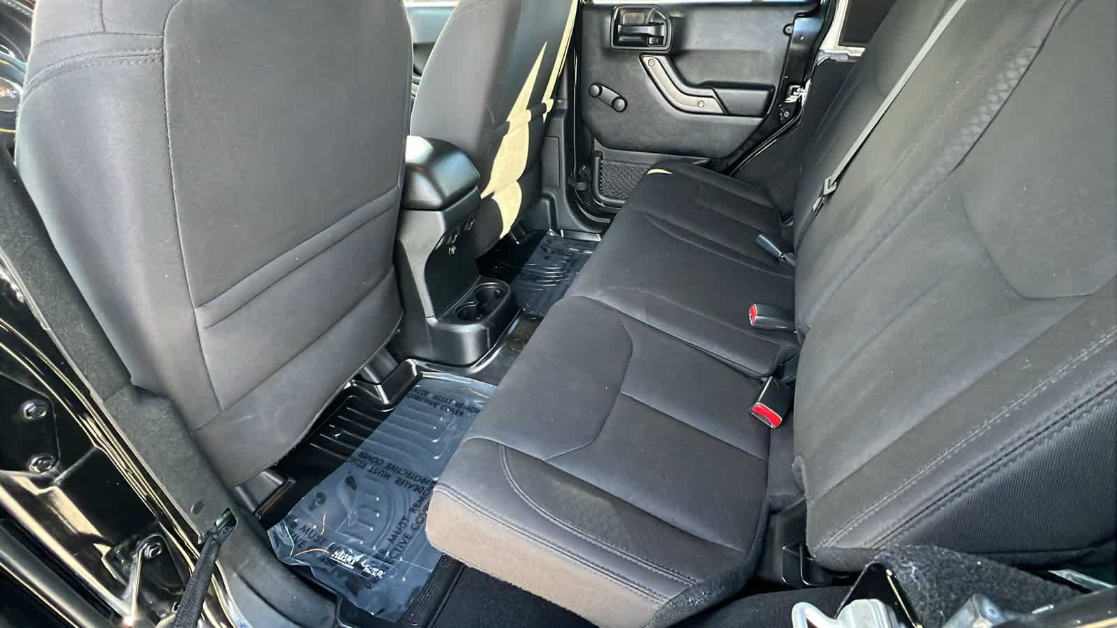 Thumbnail: 2018 Jeep Wrangler - 23