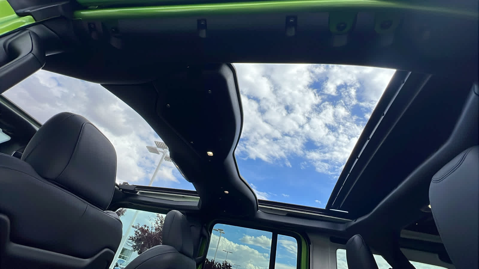 Thumbnail: 2026 Jeep Wrangler - 32
