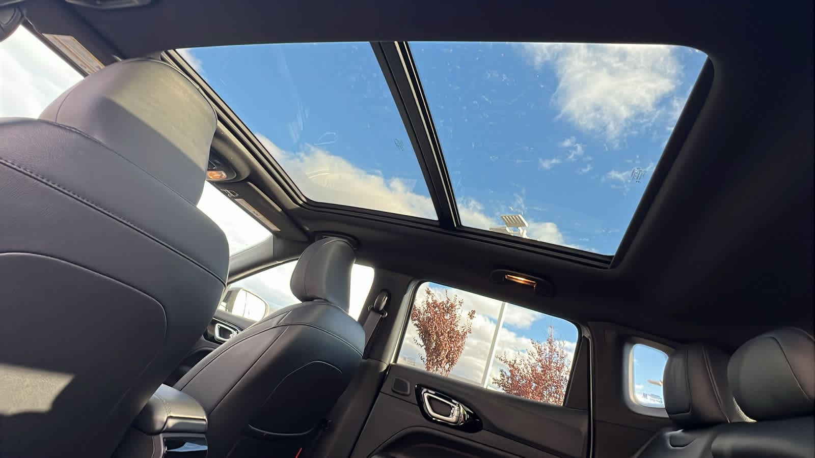 Thumbnail: 2026 Jeep Compass - 31