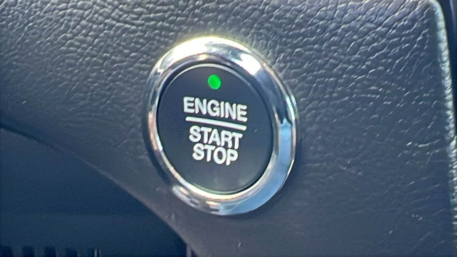 2024 Ford Edge Titanium - Photo 17