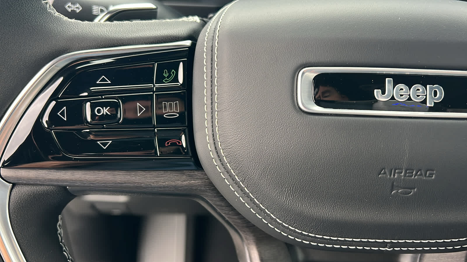 Thumbnail: 2025 Jeep Grand Cherokee L - 19