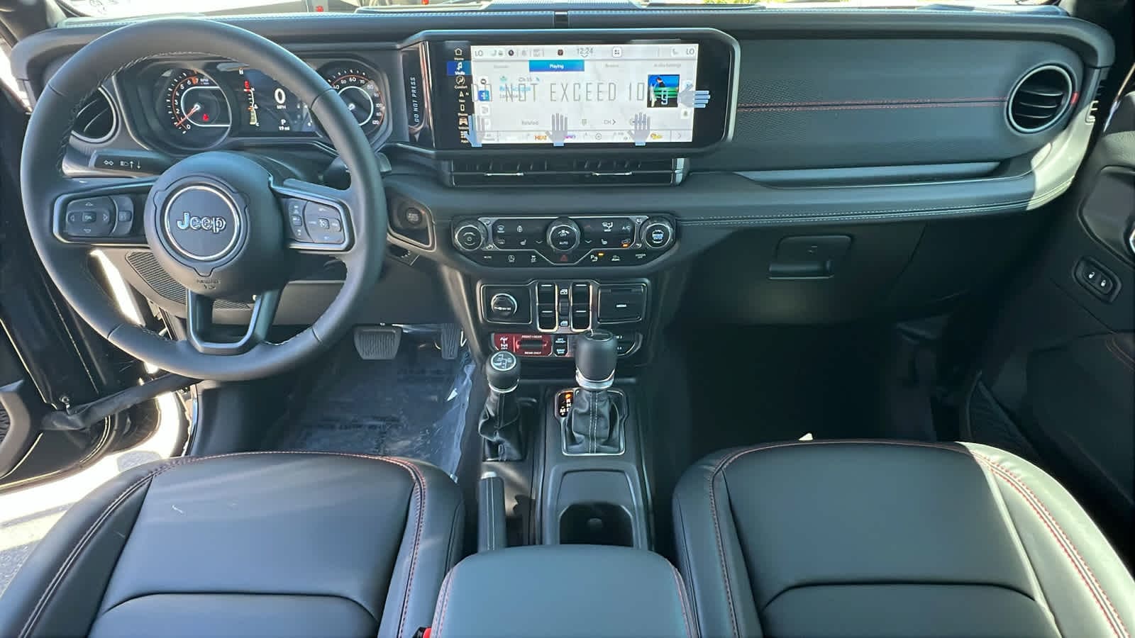 Thumbnail: 2025 Jeep Gladiator - 26