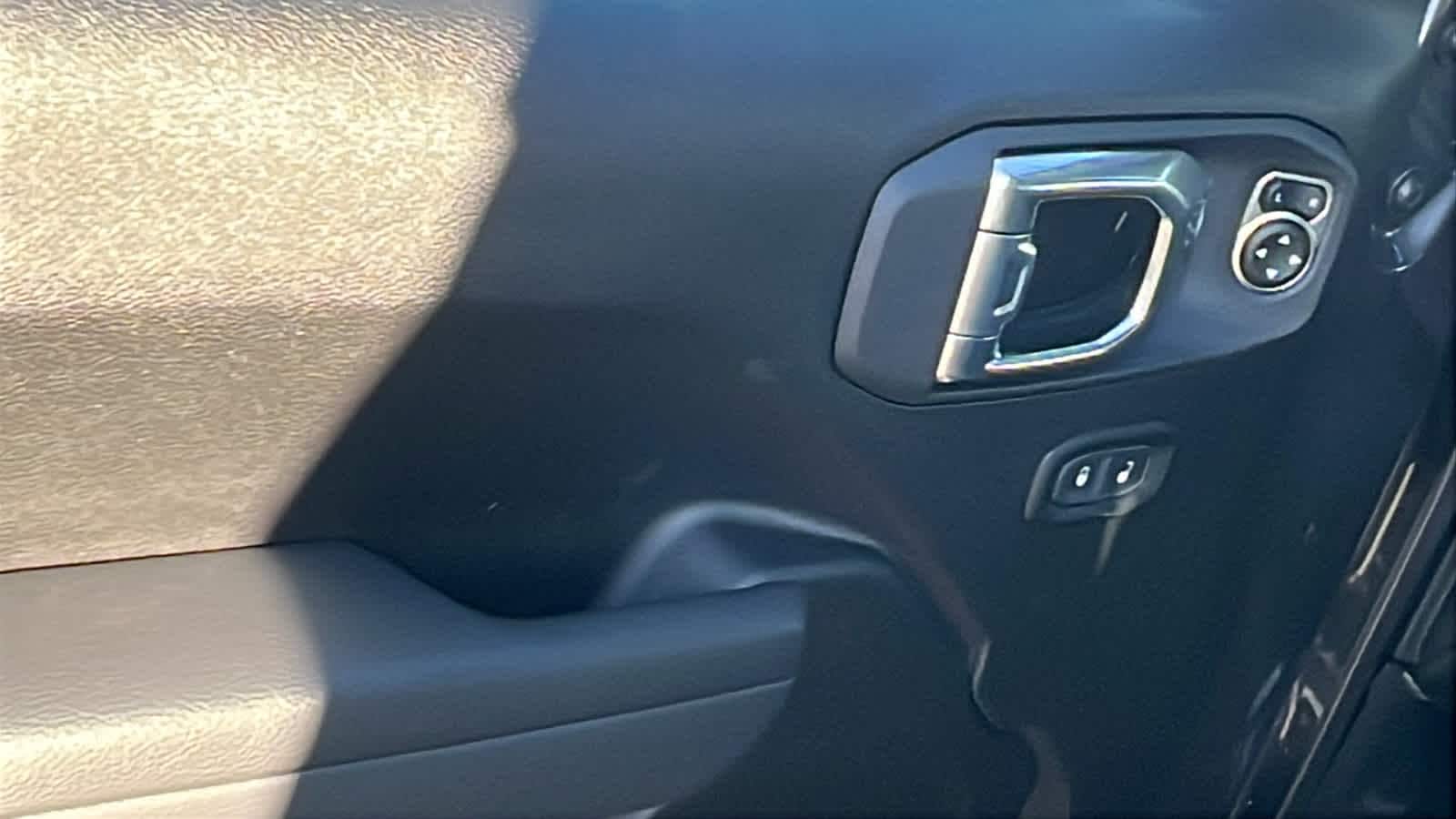 Thumbnail: 2026 Jeep Wrangler - 22