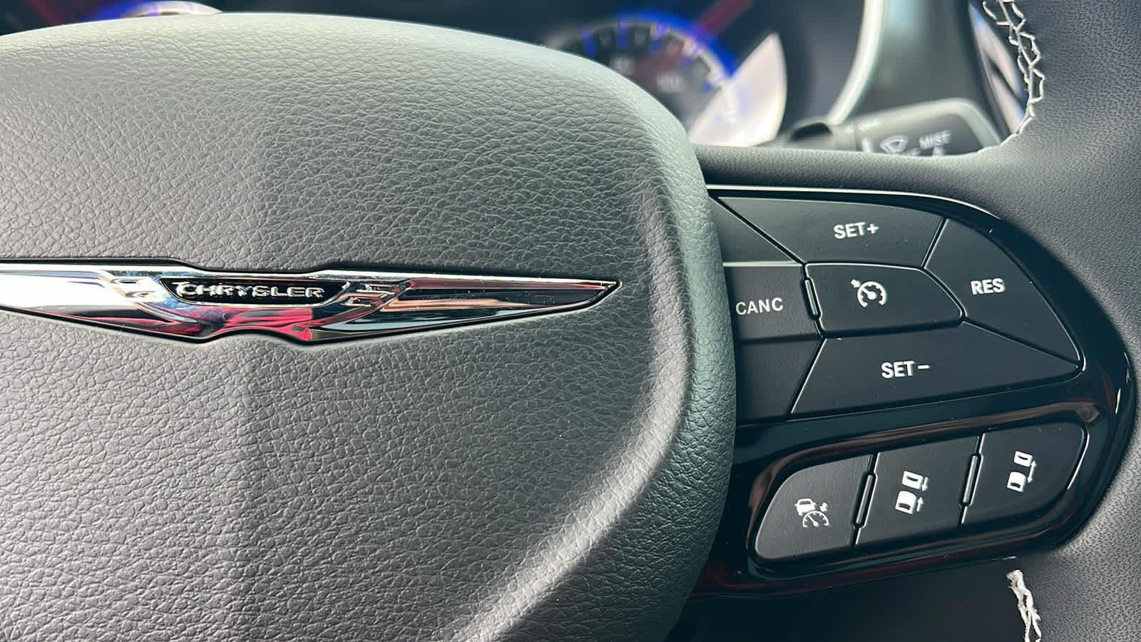 Thumbnail: 2026 Chrysler Pacifica - 20