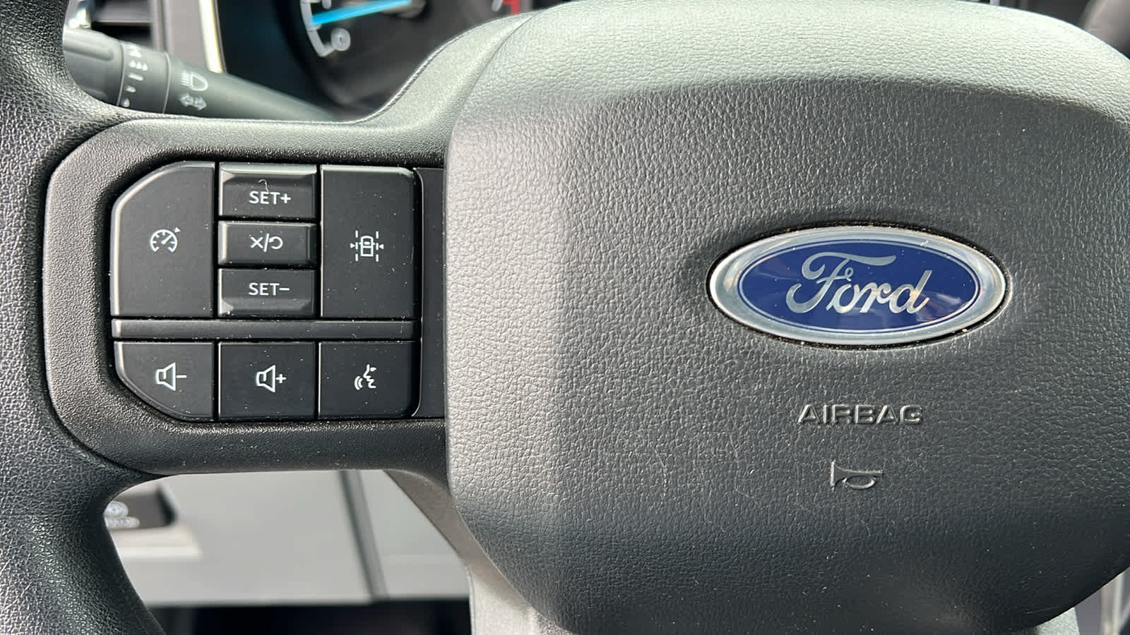 2023 Ford F-150 XLT - Photo 19